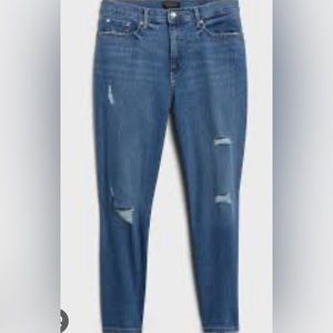 Curvy girlfriend jean